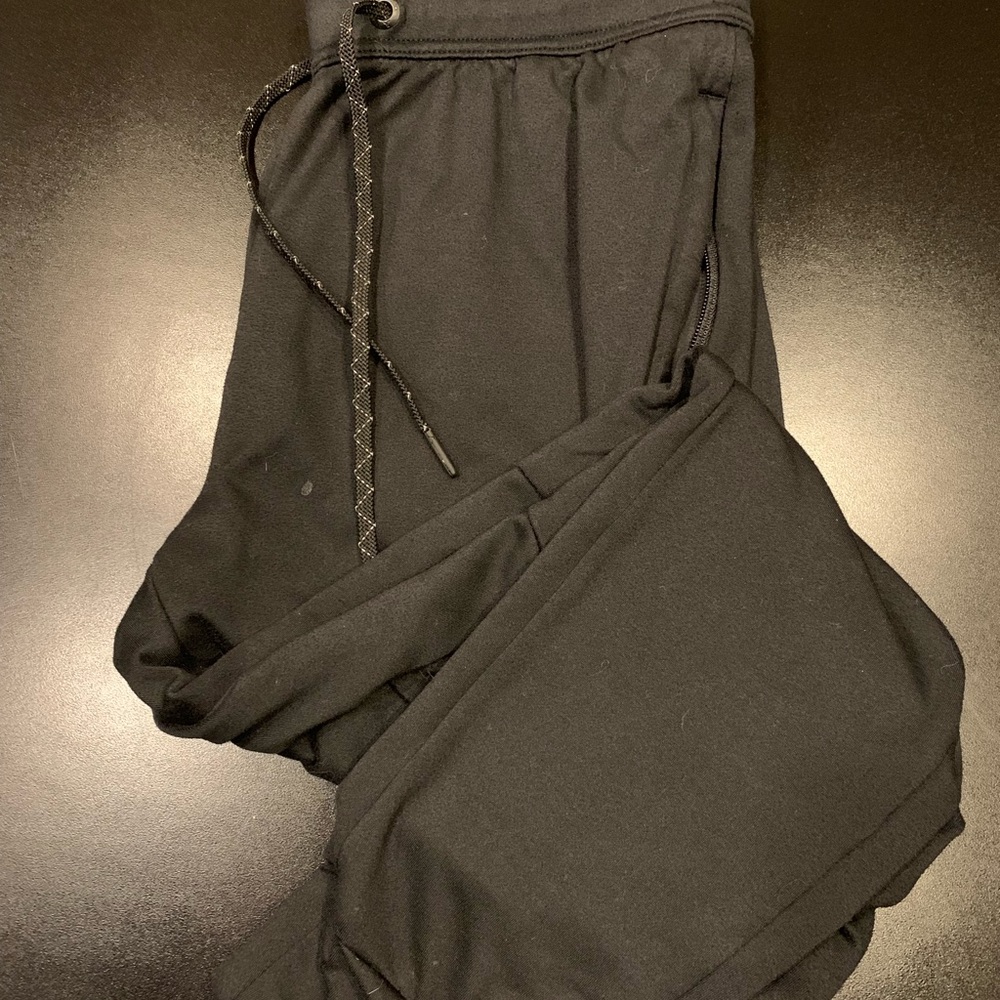 American Eagle joggers